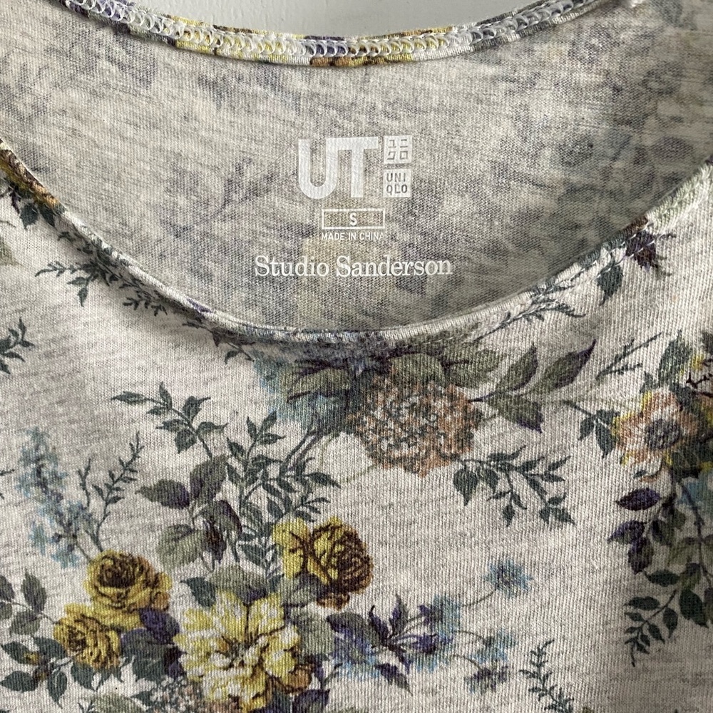 Uniqlo UT Studio Sanderson floral maxi dress, gray - Picture 7 of 8